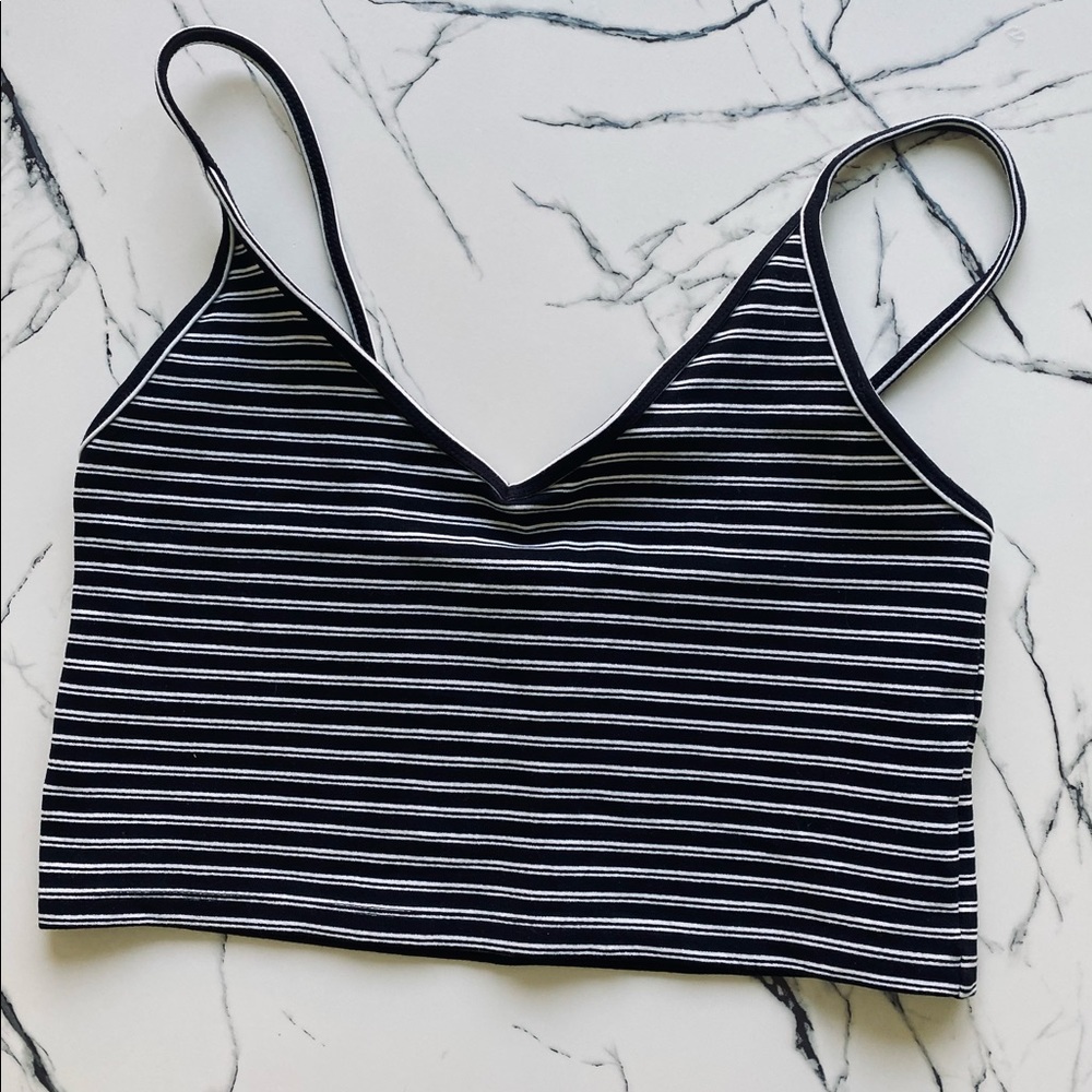 **SOLD**Aritzia Talula Cropped Tank Top